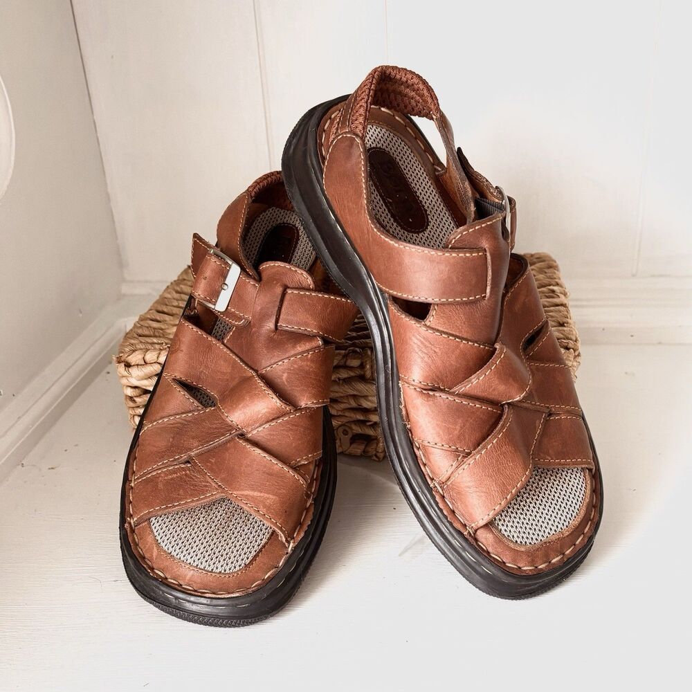 Born Sandals Men’s Size 9 Fisherman Slingback Chunky Brown Leather Adjust Buckle